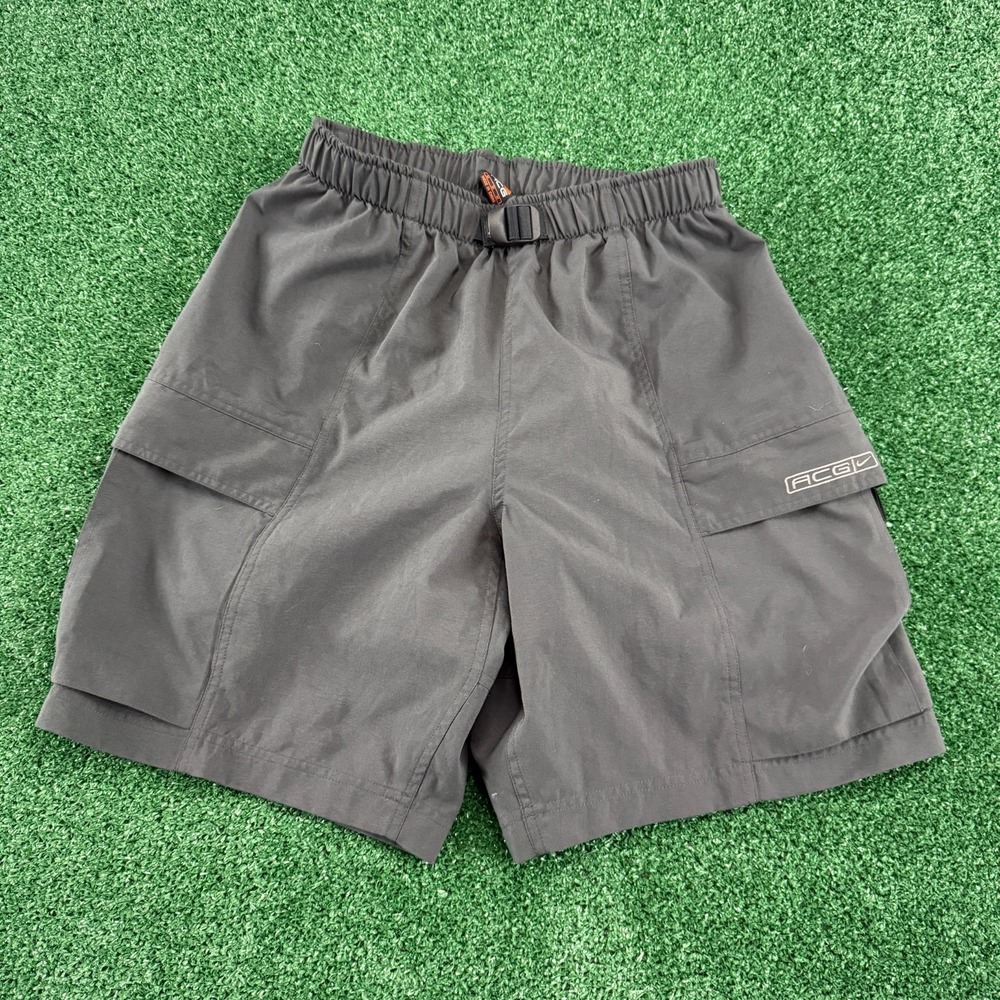 Vintage Nike ACG Men's Shorts Size Medium Gray Stretch